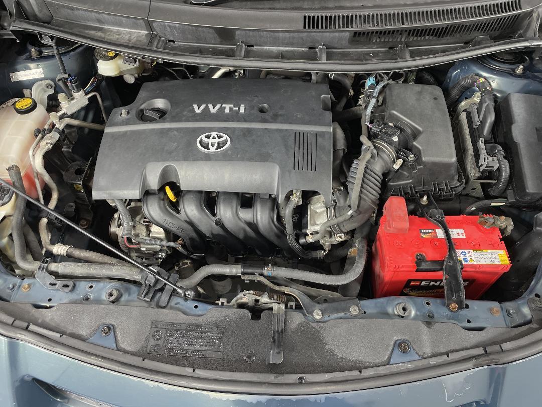 Photo '13' of Toyota Auris