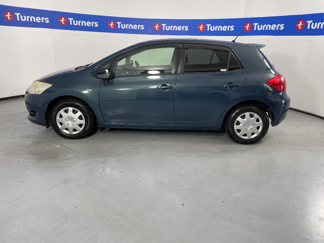 Photo '24' of Toyota Auris