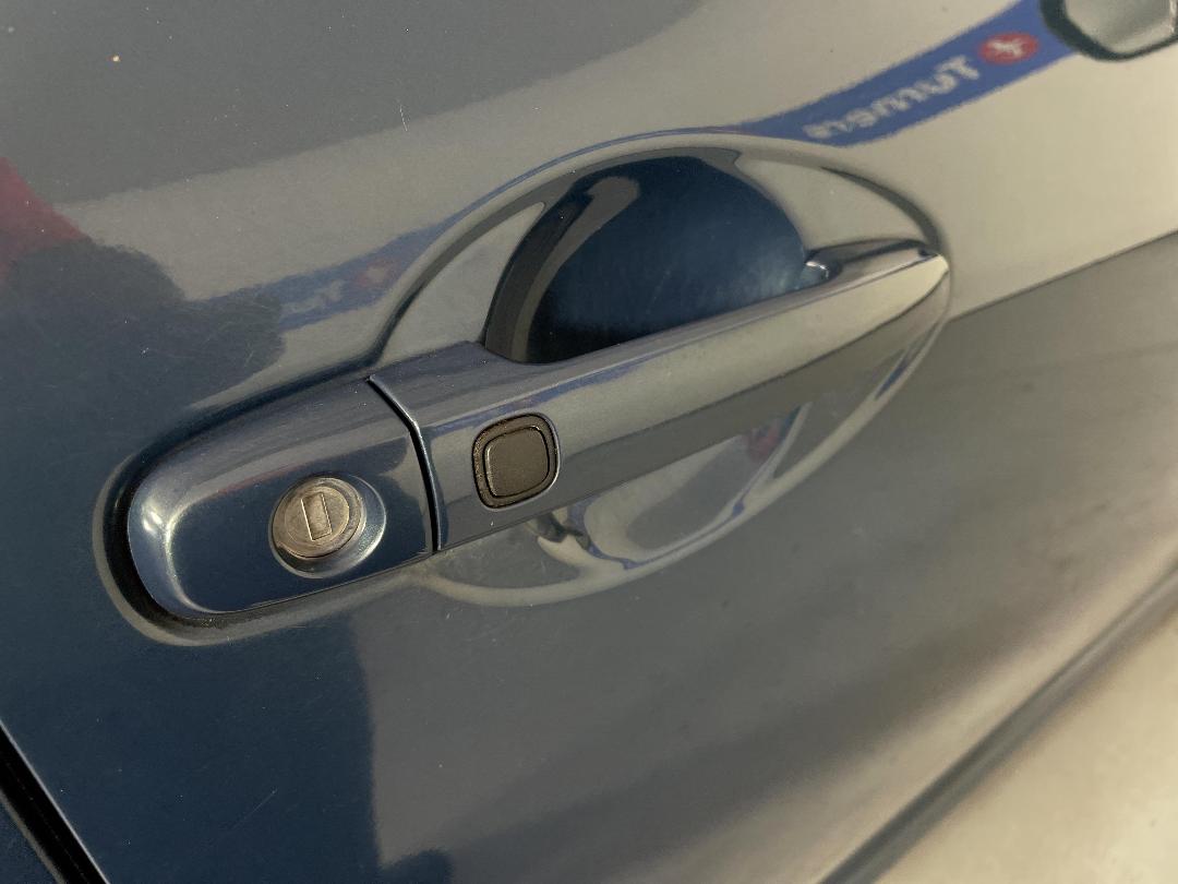 Photo '25' of Toyota Auris