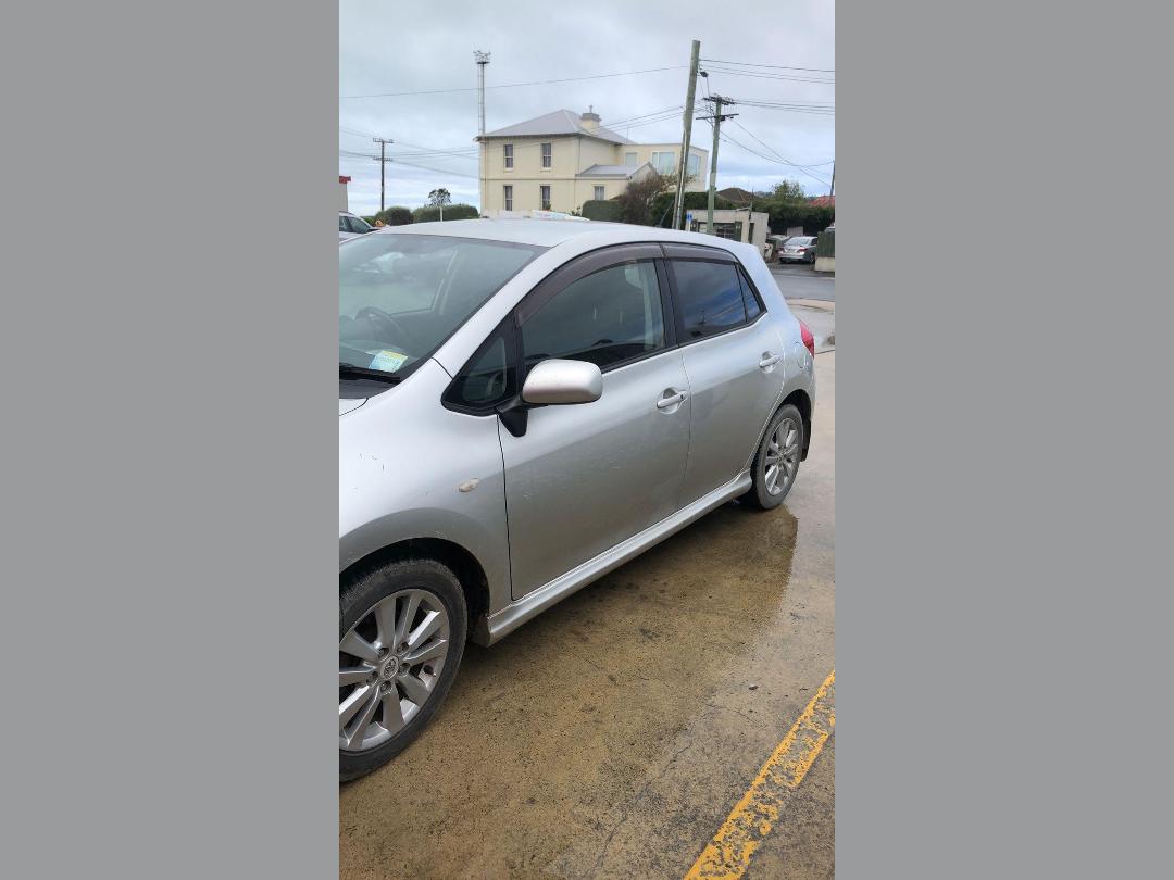 Photo '7' of Toyota Auris