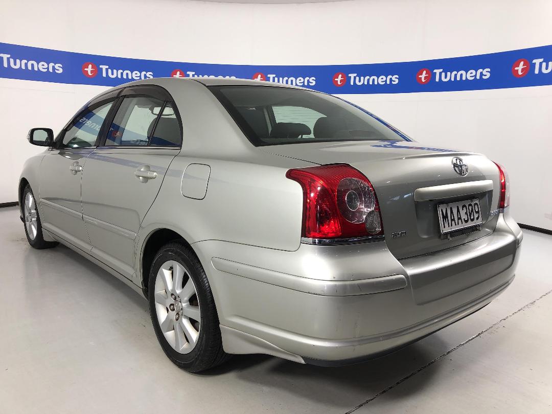 Photo '5' of Toyota Avensis