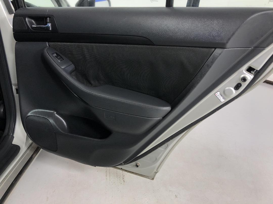 Photo '19' of Toyota Avensis