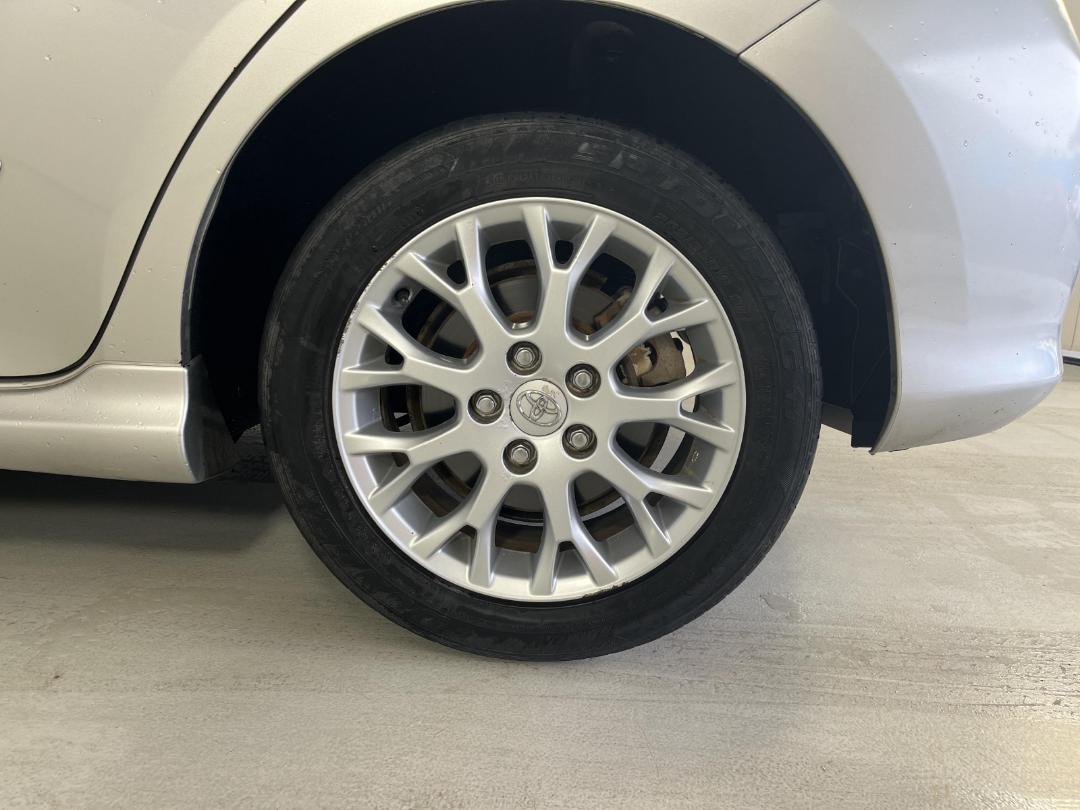 Photo '11' of Toyota Blade