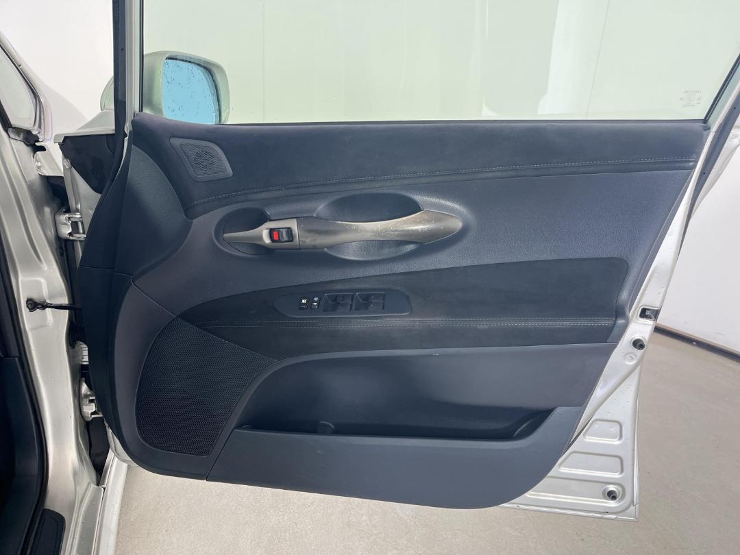 Photo '15' of Toyota Blade