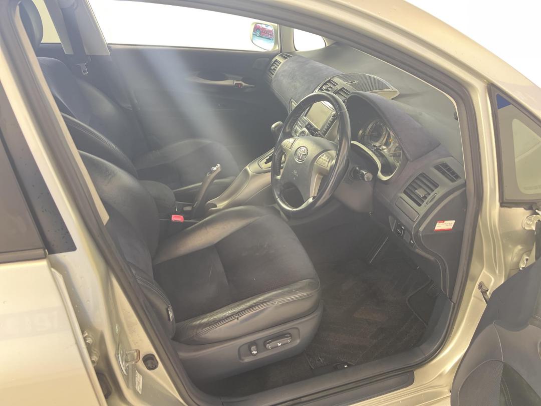 Photo '16' of Toyota Blade