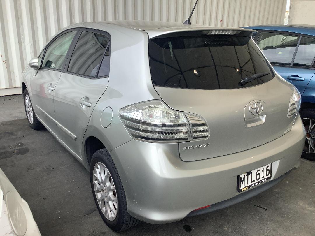 Photo '7' of Toyota Blade Photo '7' of Toyota Blade