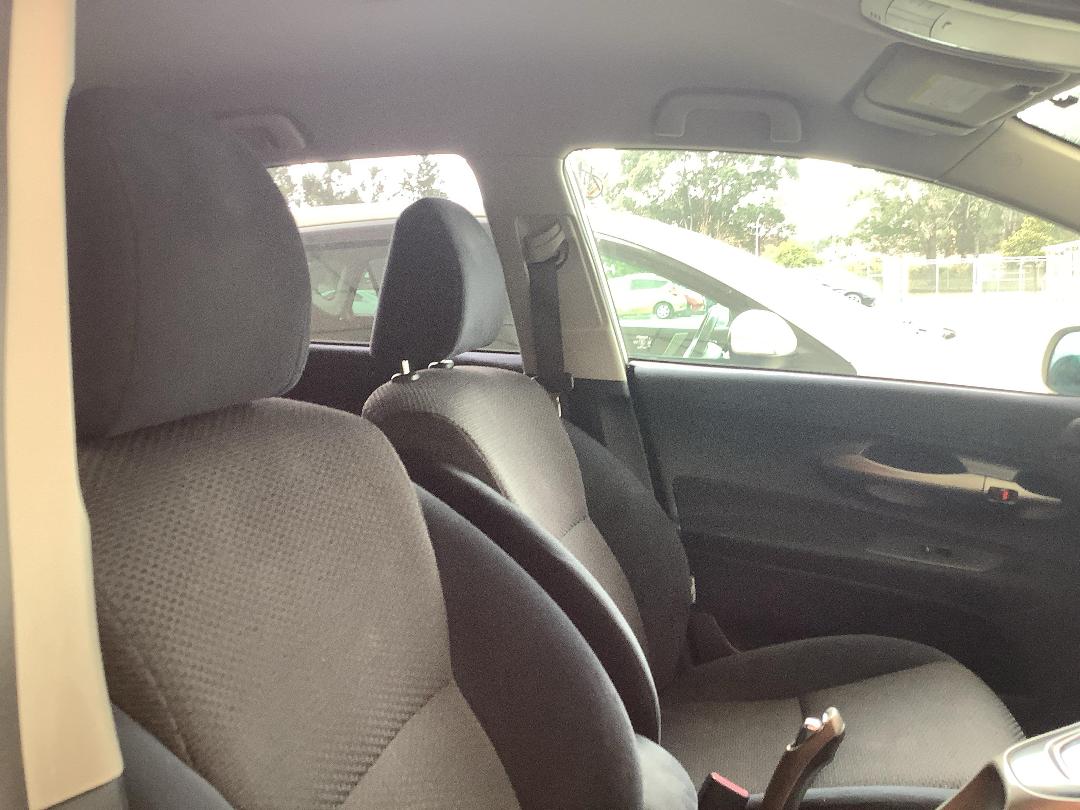 Photo '14' of Toyota Blade Photo '14' of Toyota Blade