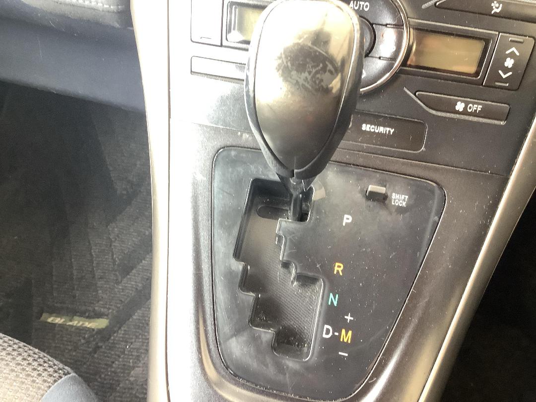 Photo '16' of Toyota Blade Photo '16' of Toyota Blade