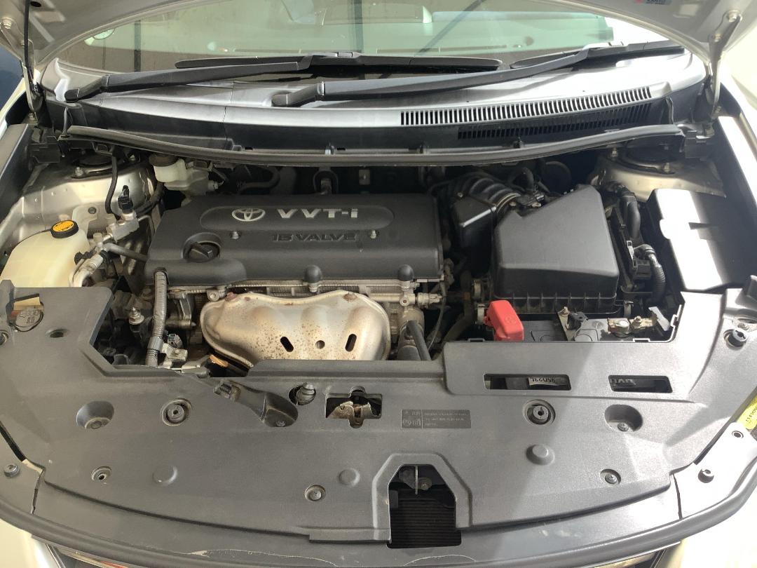 Photo '18' of Toyota Blade Photo '18' of Toyota Blade