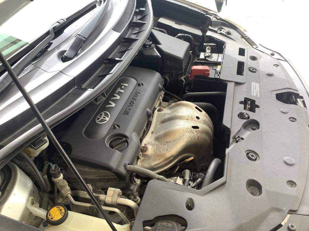 Photo '20' of Toyota Blade Photo '20' of Toyota Blade