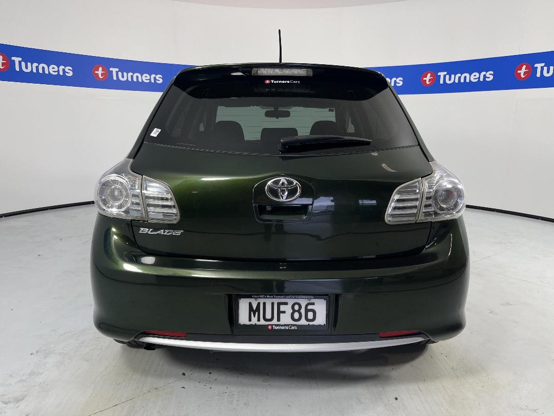 Photo '6' of Toyota Blade Photo '6' of Toyota Blade