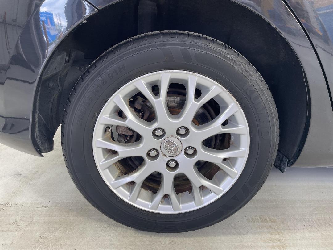 Photo '12' of Toyota Blade