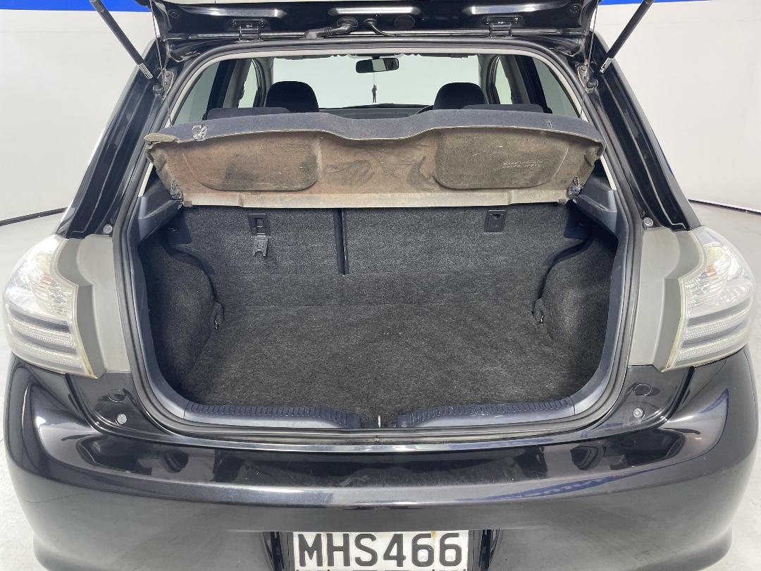 Photo '14' of Toyota Blade