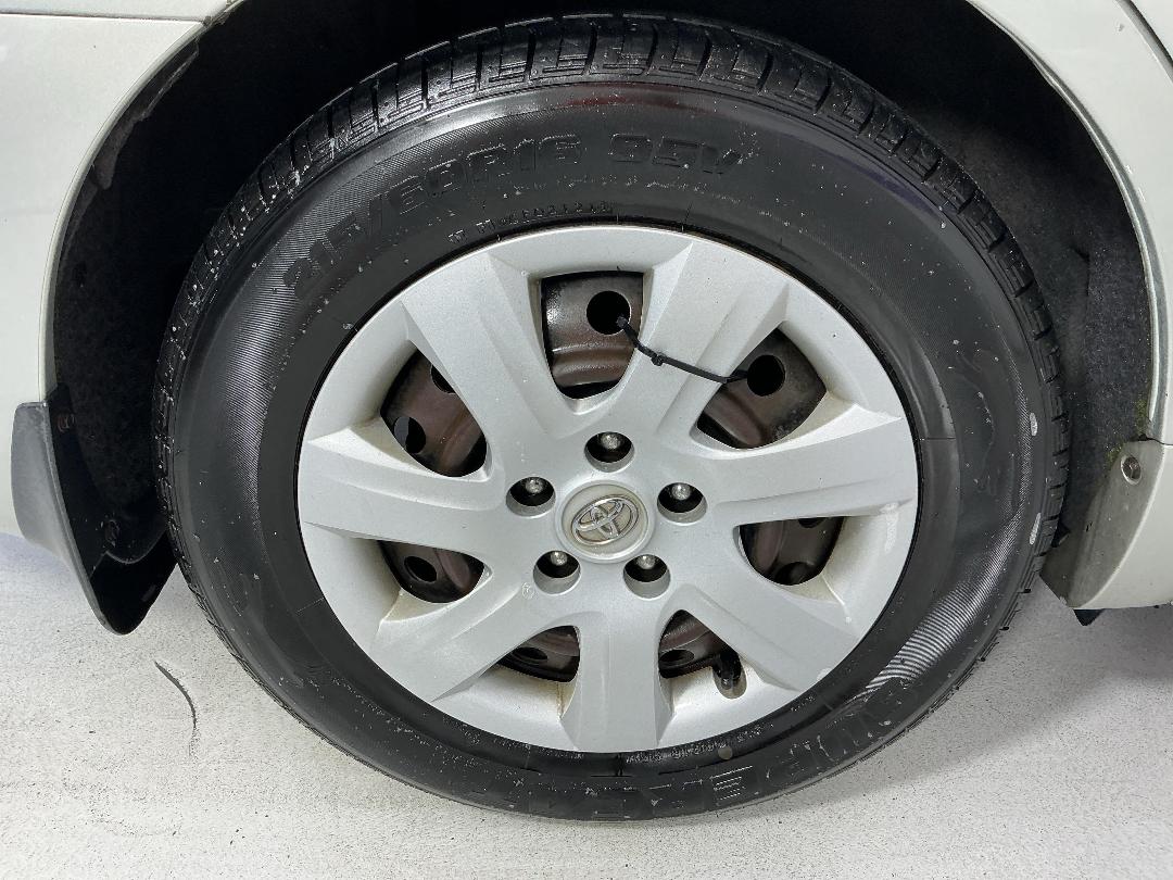 Photo '12' of Toyota Camry