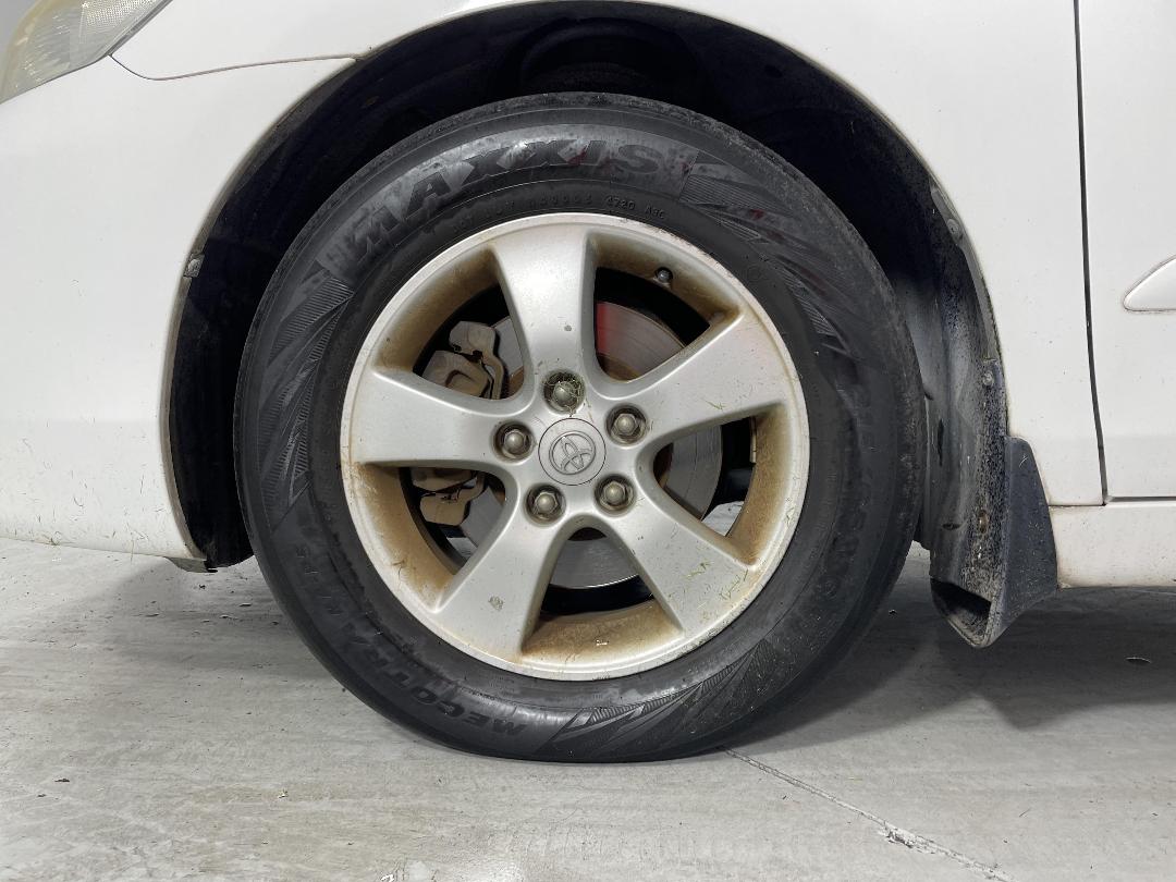 Photo '10' of Toyota Camry Photo '10' of Toyota Camry