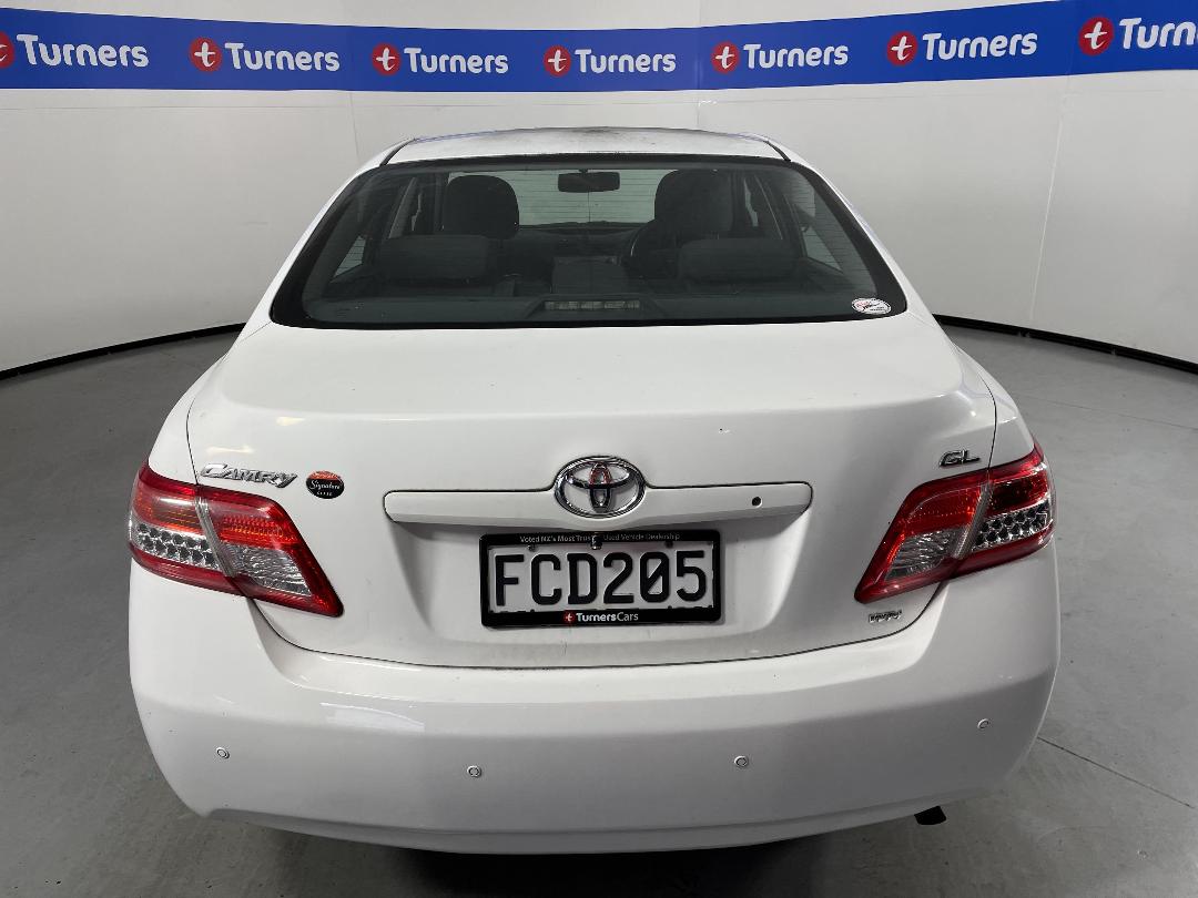 Photo '6' of Toyota Camry Photo '6' of Toyota Camry