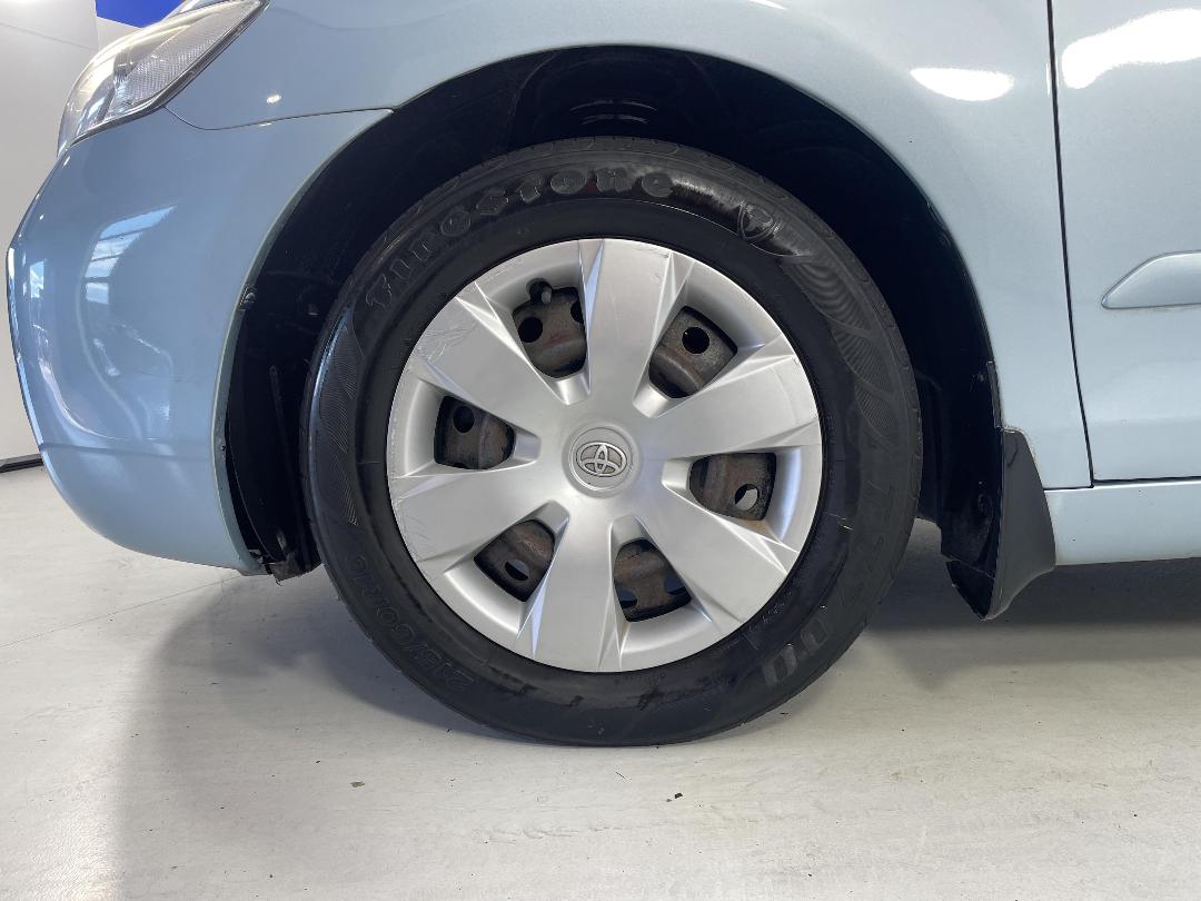 Photo '10' of Toyota Camry Photo '10' of Toyota Camry