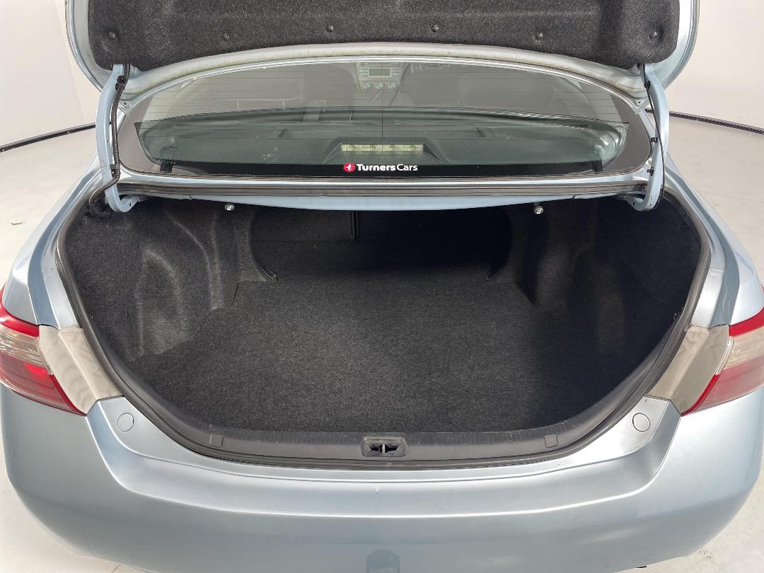 Photo '14' of Toyota Camry Photo '14' of Toyota Camry