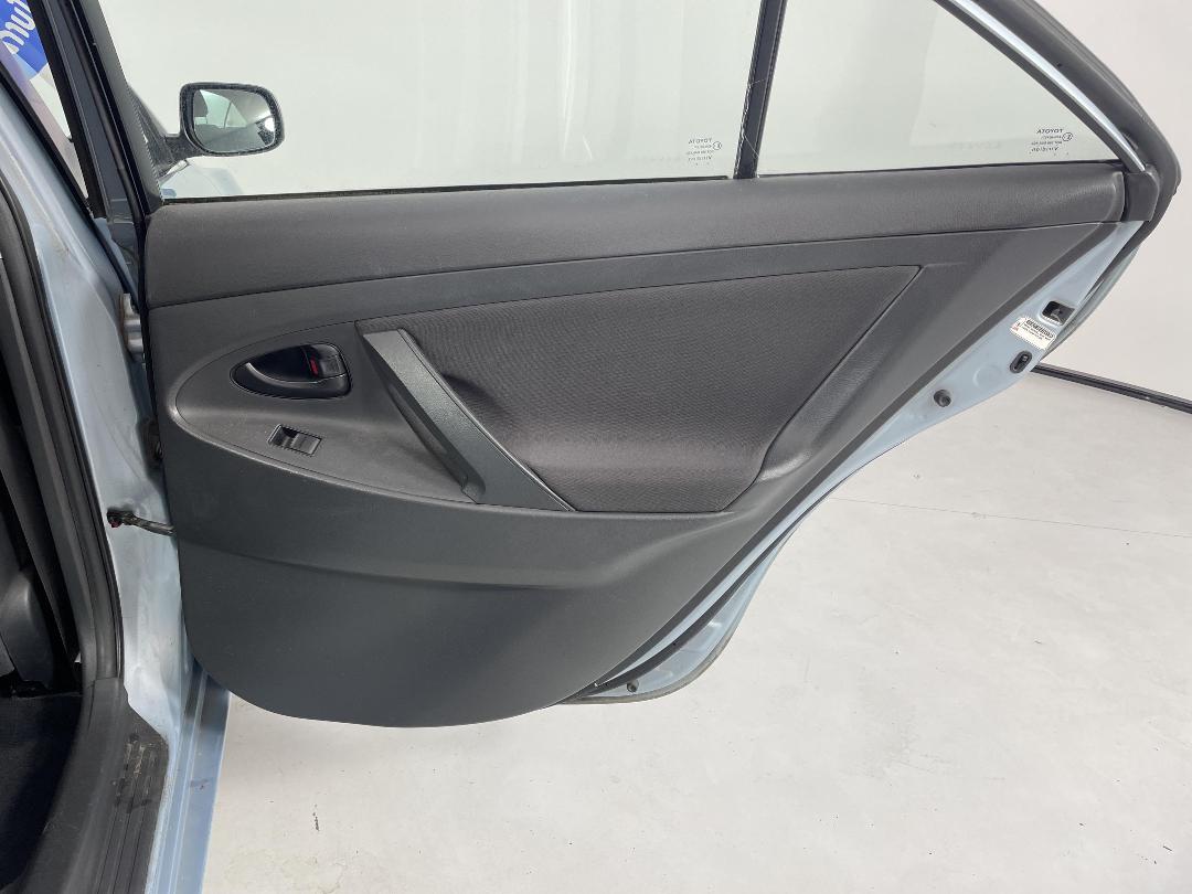 Photo '19' of Toyota Camry Photo '19' of Toyota Camry