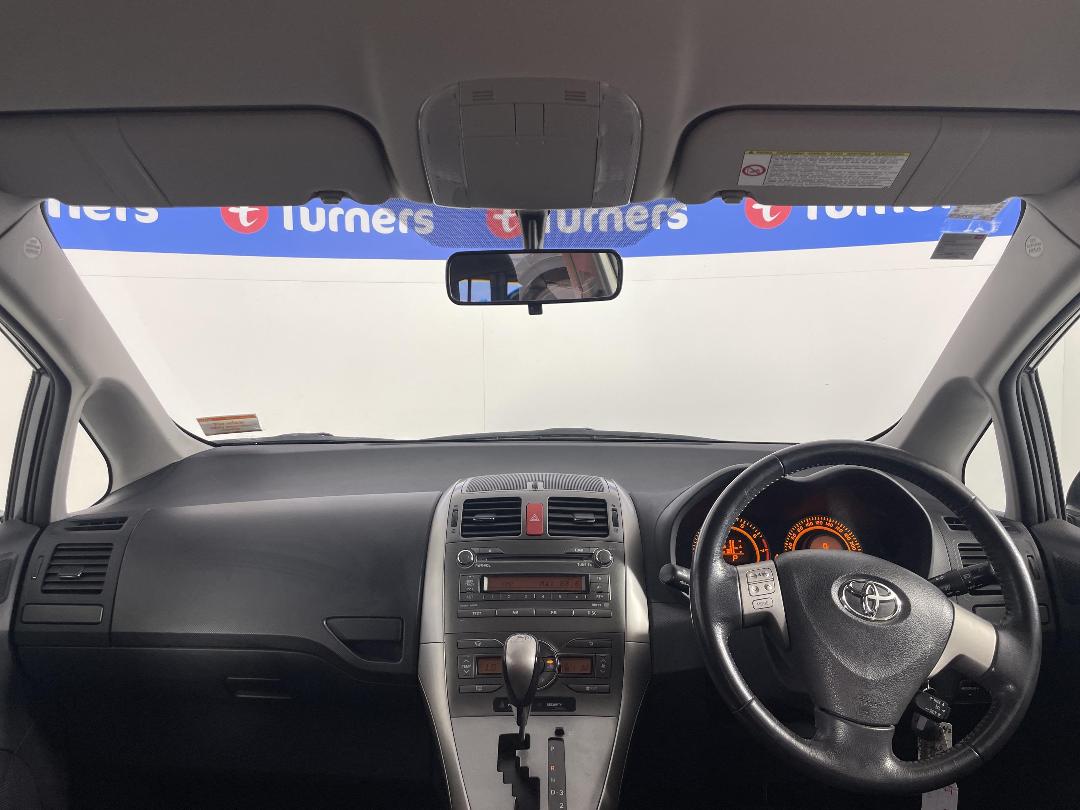 Photo '17' of Toyota Corolla