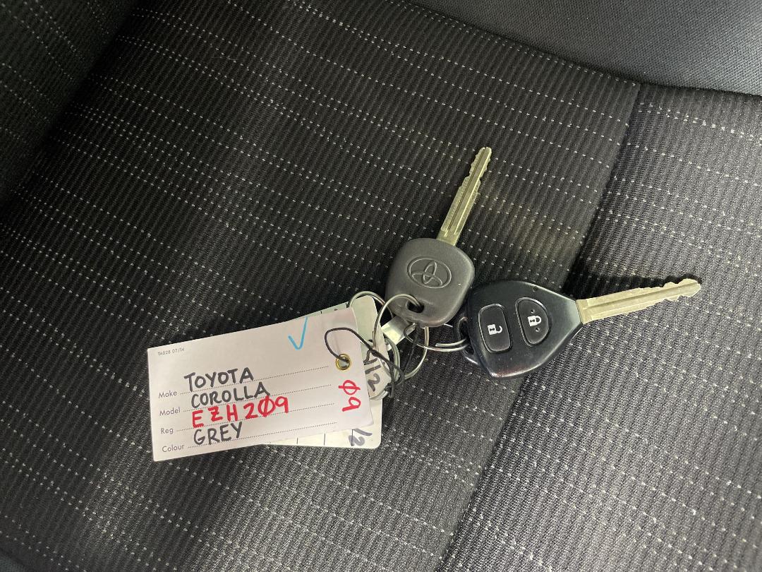 Photo '22' of Toyota Corolla