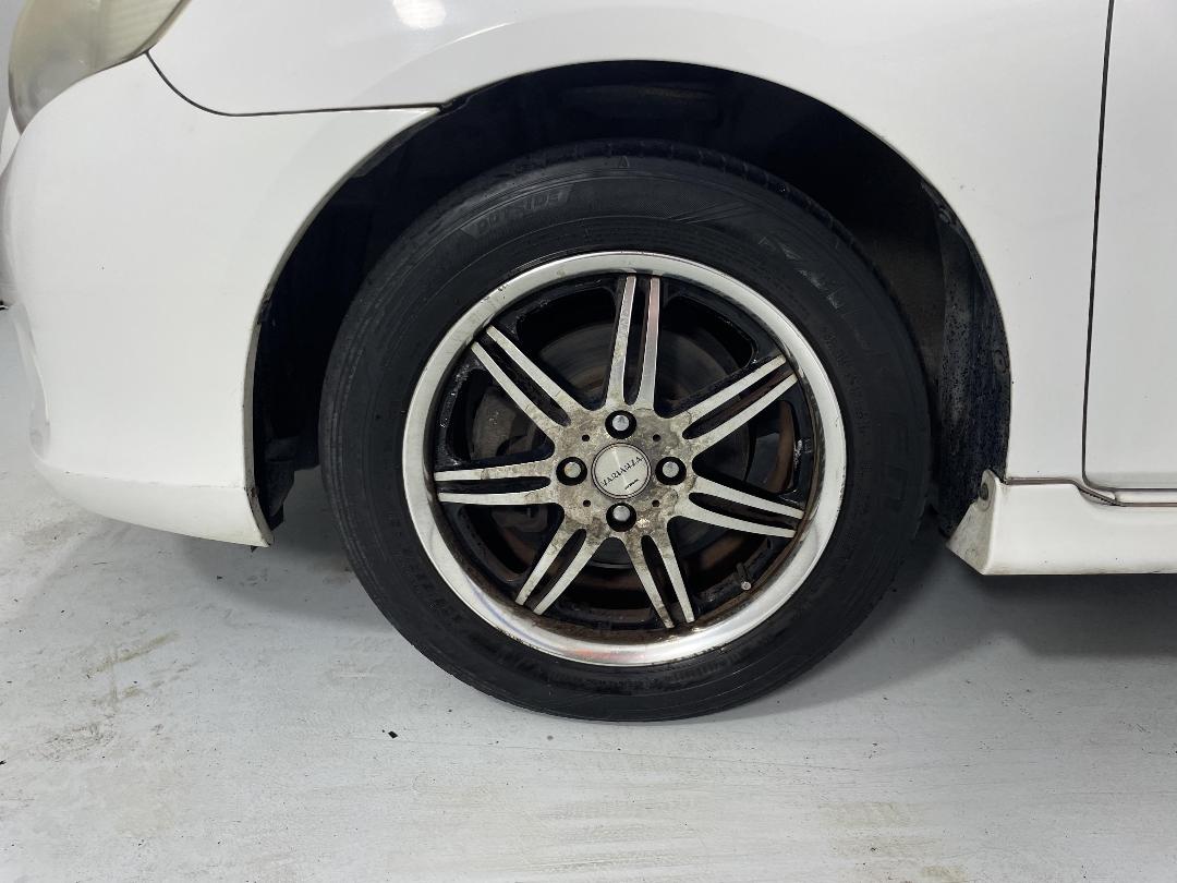 Photo '10' of Toyota Corolla