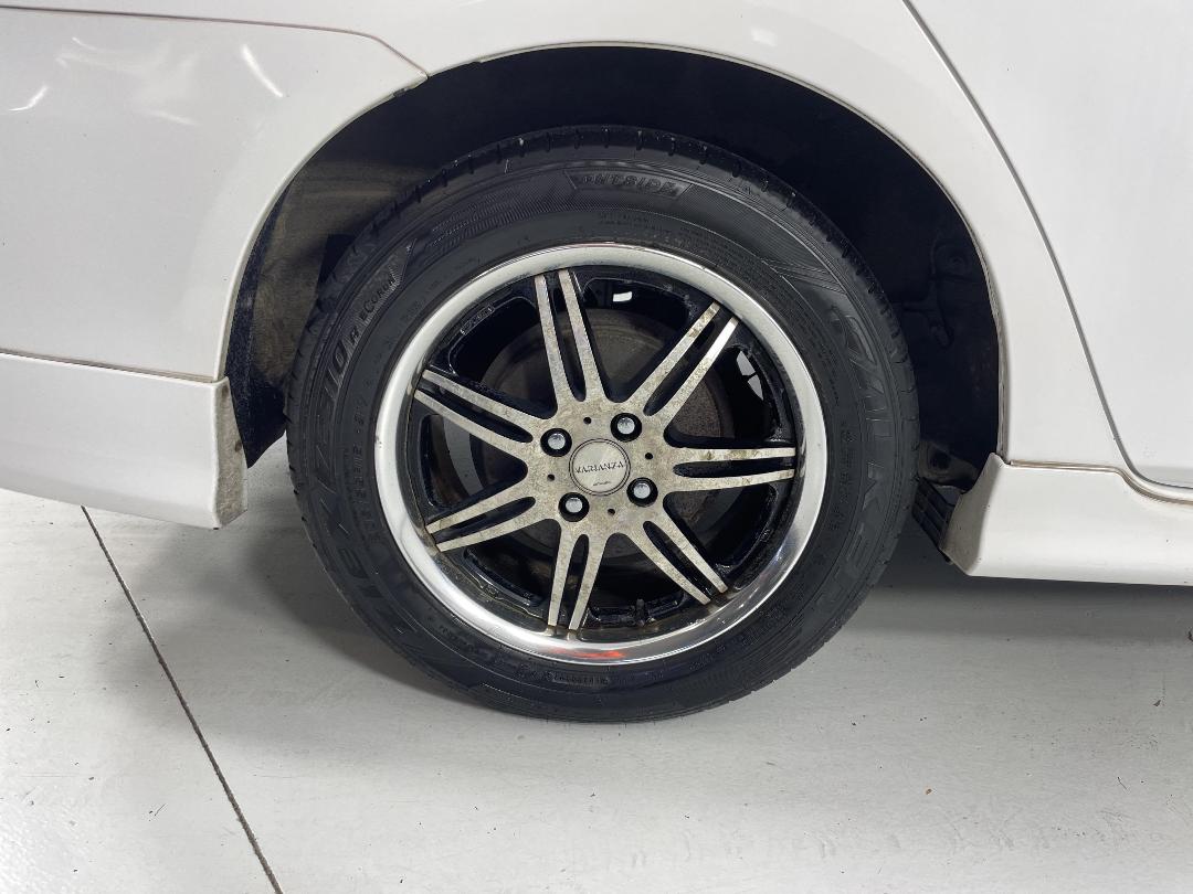 Photo '12' of Toyota Corolla