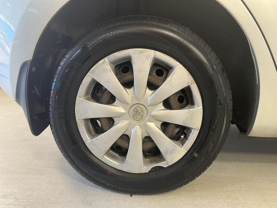 Photo '12' of Toyota Corolla