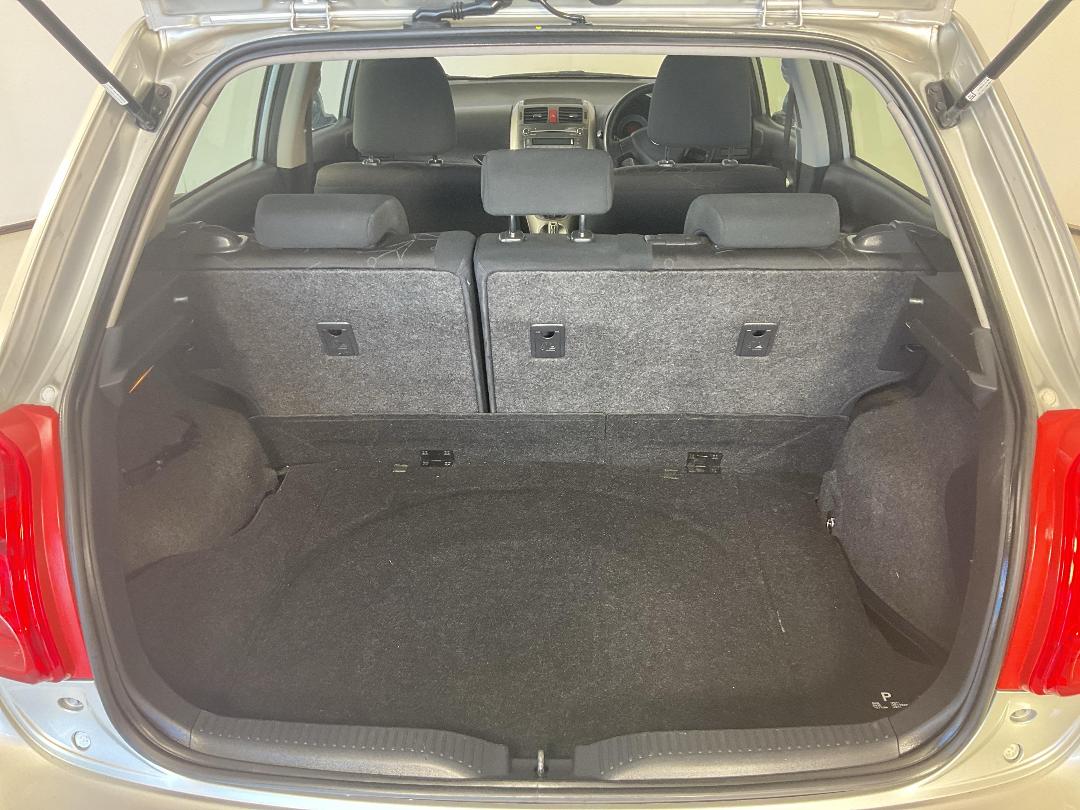 Photo '14' of Toyota Corolla