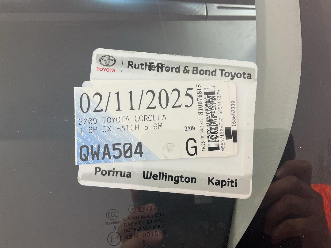 Photo '24' of Toyota Corolla