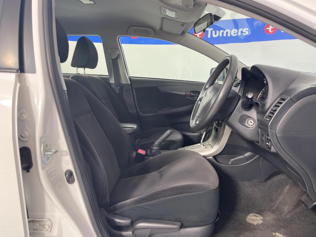 Photo '16' of Toyota Corolla