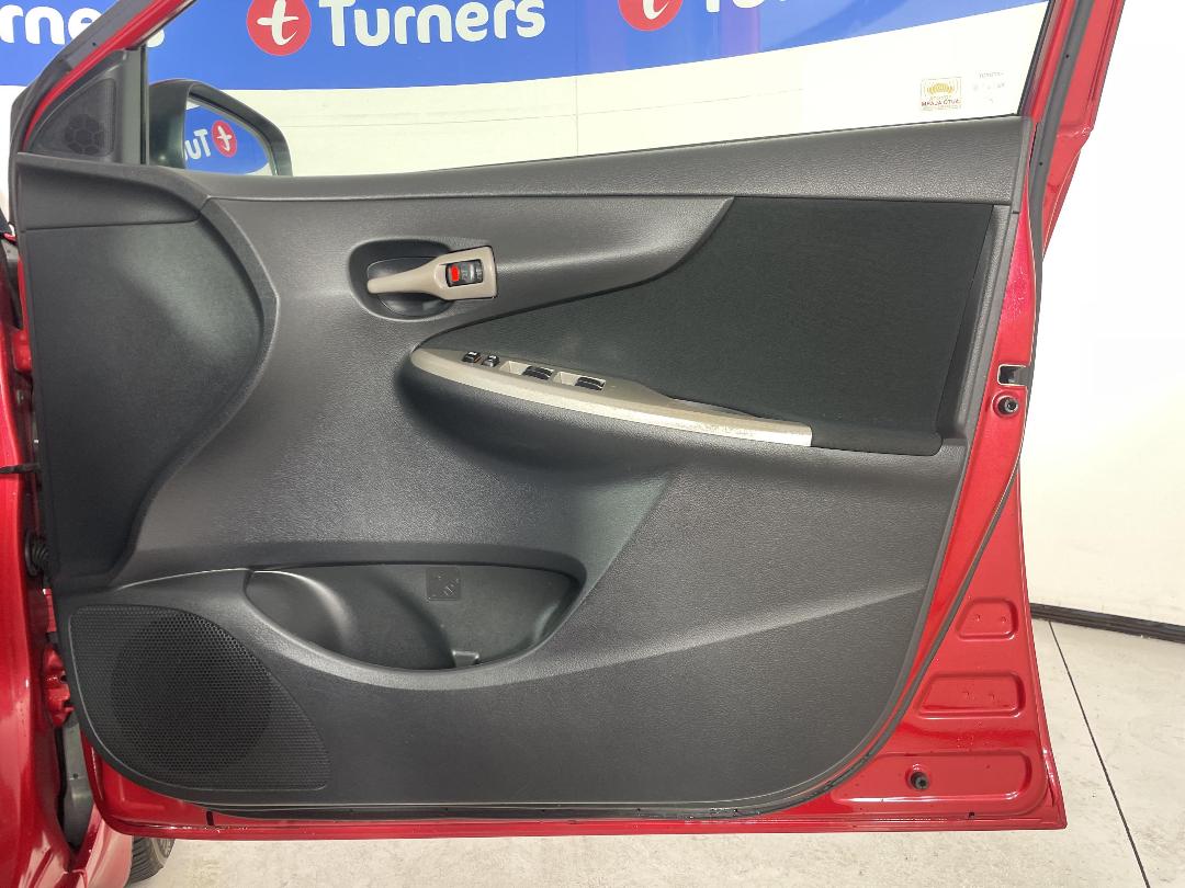 Photo '15' of Toyota Corolla Photo '15' of Toyota Corolla