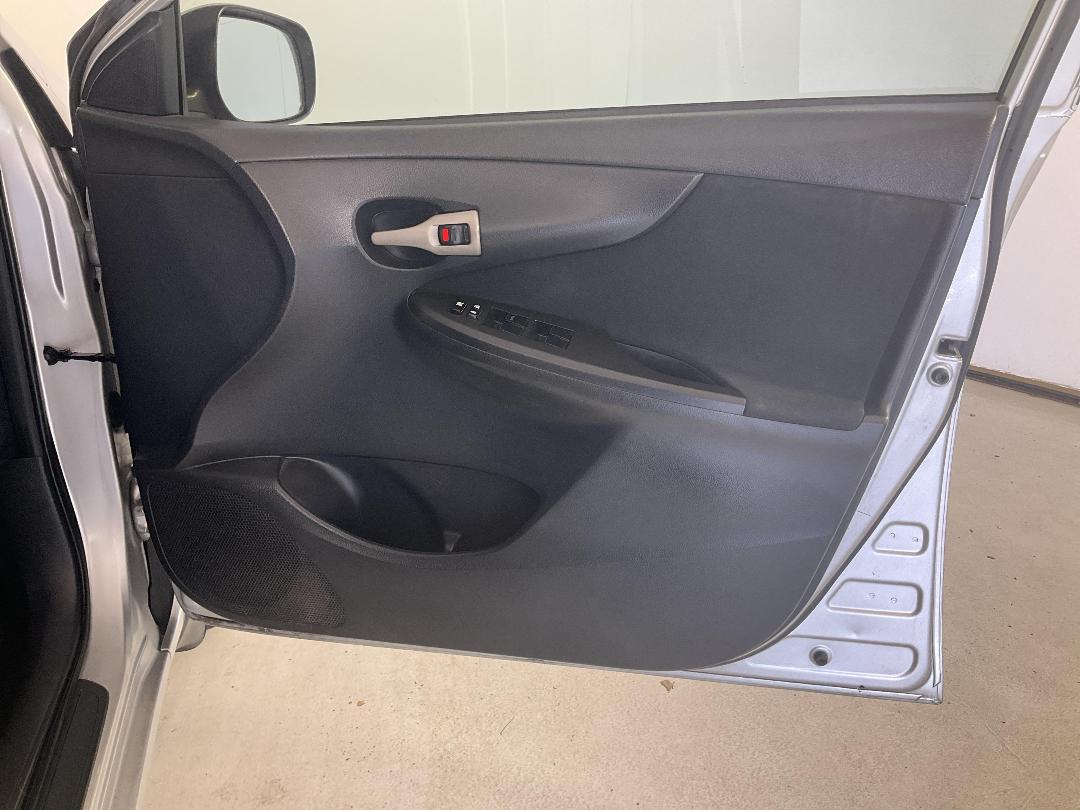 Photo '15' of Toyota Corolla Photo '15' of Toyota Corolla