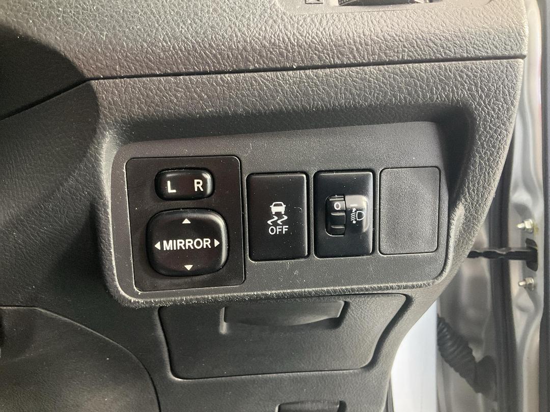 Photo '26' of Toyota Corolla Photo '26' of Toyota Corolla