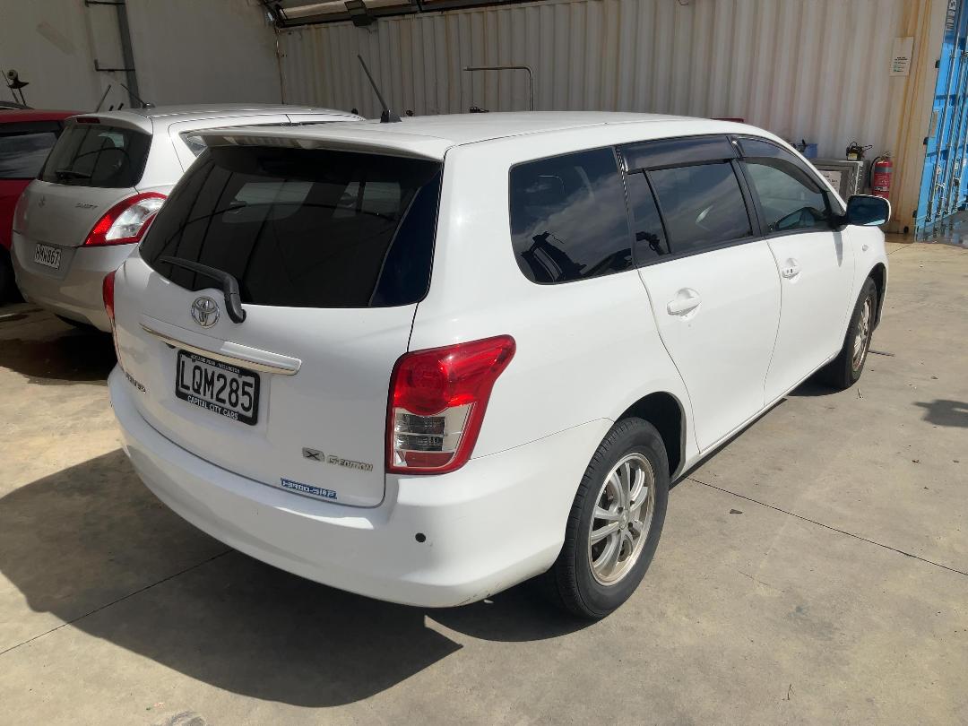 Photo '6' of Toyota Corolla Fielder