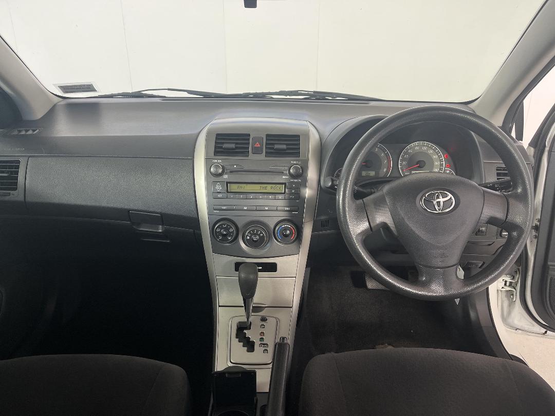 Photo '17' of Toyota Corolla