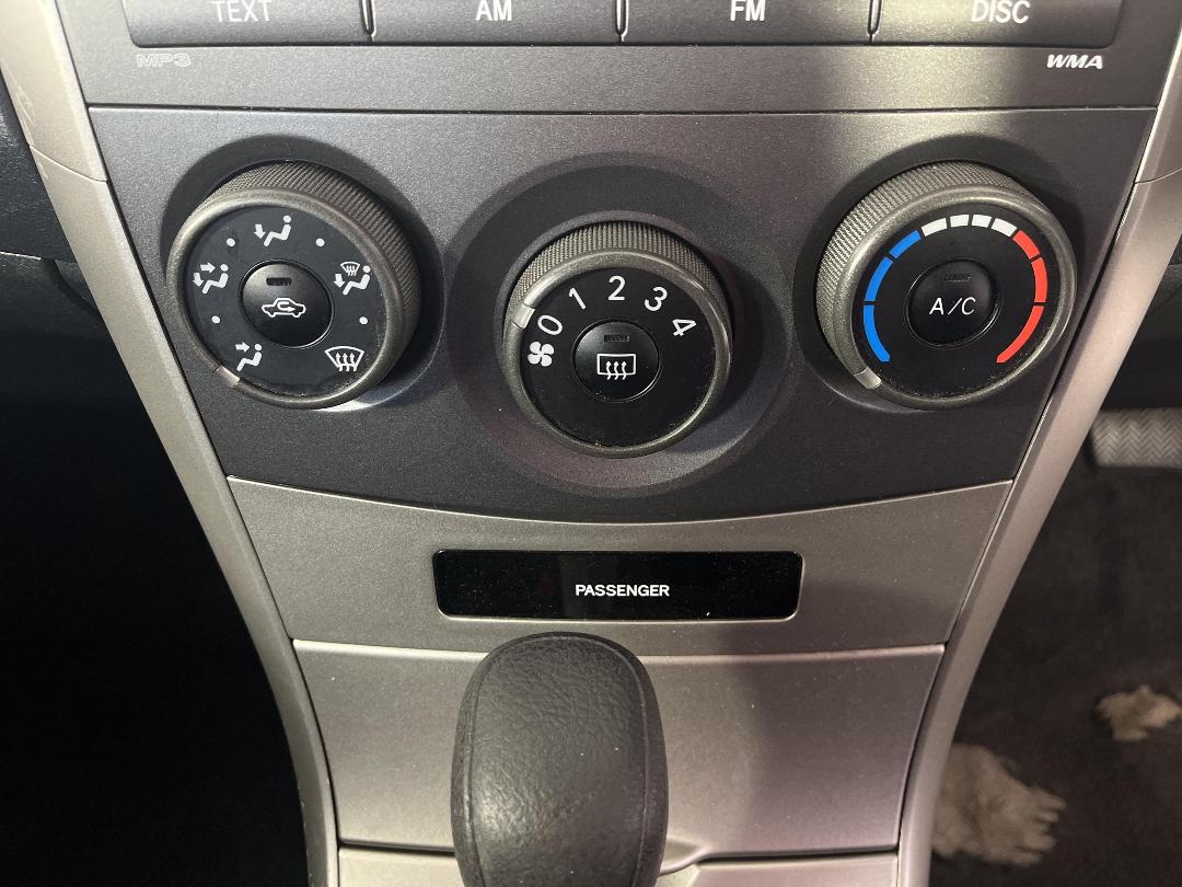 Photo '26' of Toyota Corolla