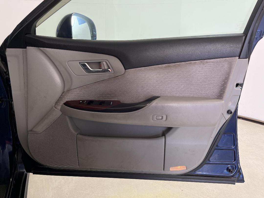 Photo '15' of Toyota Crown Photo '15' of Toyota Crown