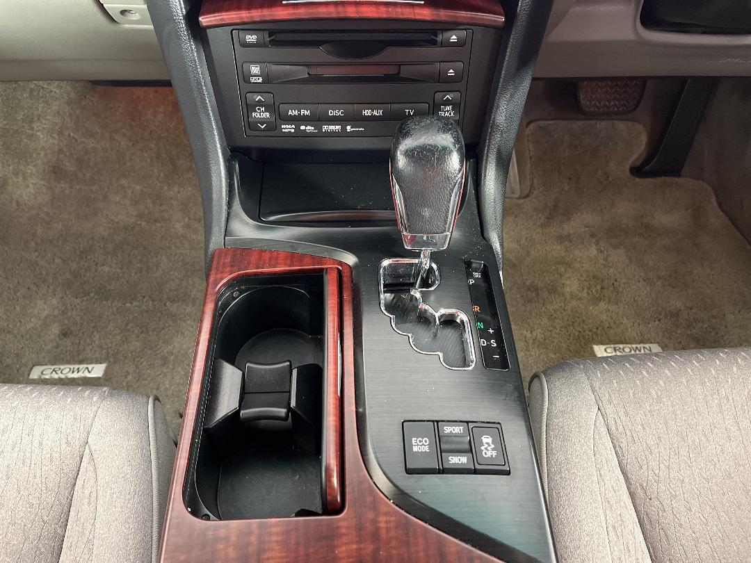 Photo '18' of Toyota Crown Photo '18' of Toyota Crown