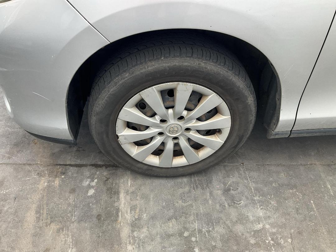 Photo '8' of Toyota Estima Photo '8' of Toyota Estima