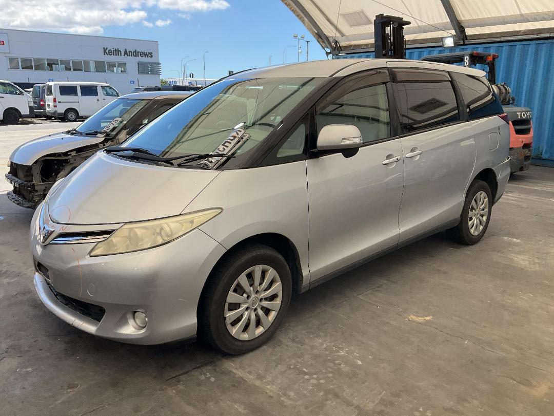 Photo '7' of Toyota Estima Photo '7' of Toyota Estima