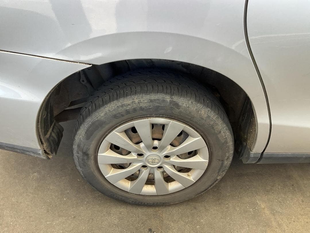 Photo '18' of Toyota Estima Photo '18' of Toyota Estima