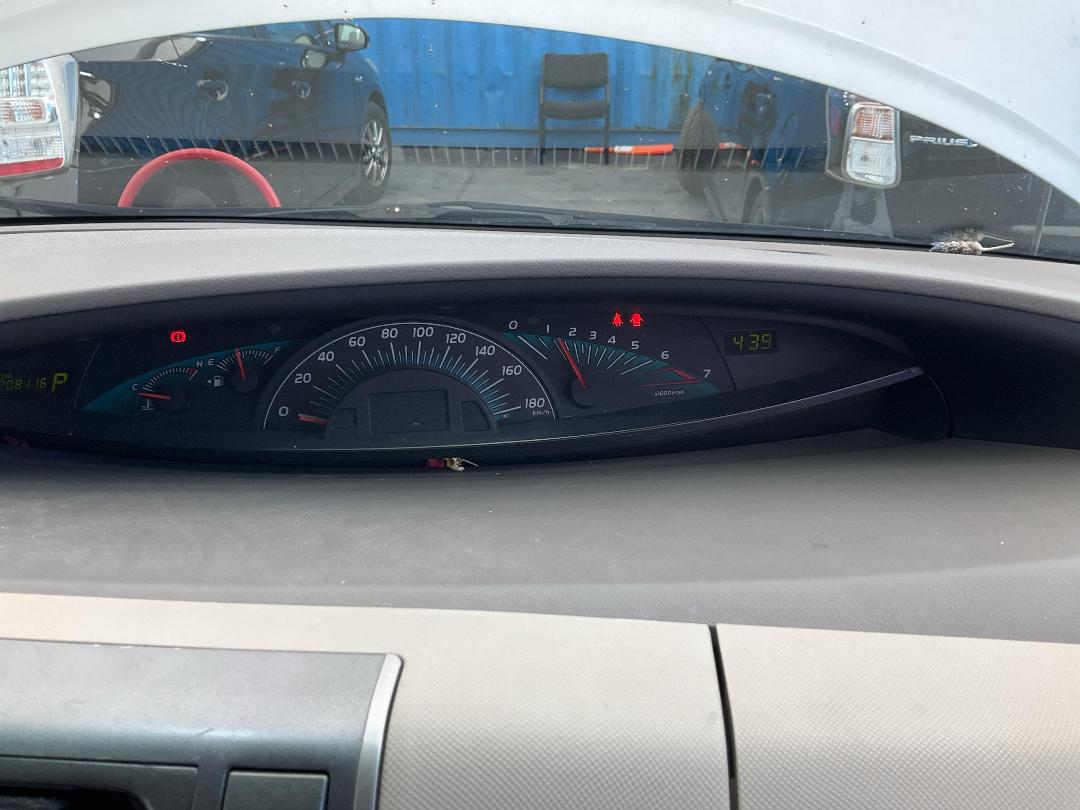 Photo '27' of Toyota Estima Photo '27' of Toyota Estima