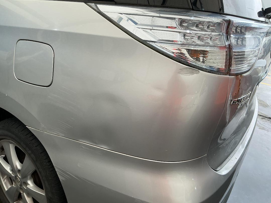 Photo '19' of Toyota Estima Hybrid Photo '19' of Toyota Estima Hybrid