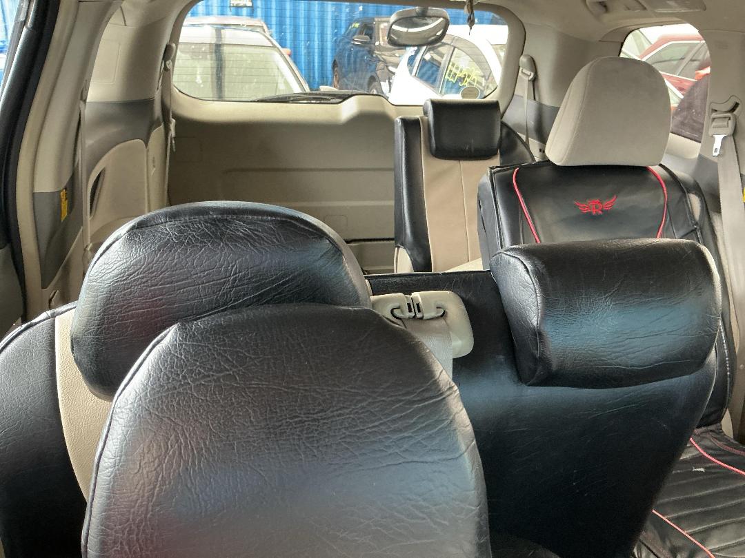 Photo '27' of Toyota Estima Hybrid Photo '27' of Toyota Estima Hybrid