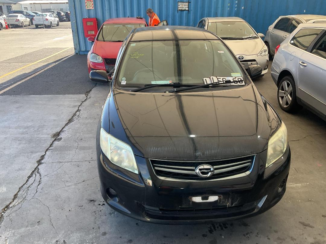 Photo '4' of Toyota Fielder