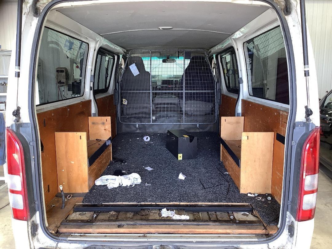 Photo '16' of Toyota Hiace