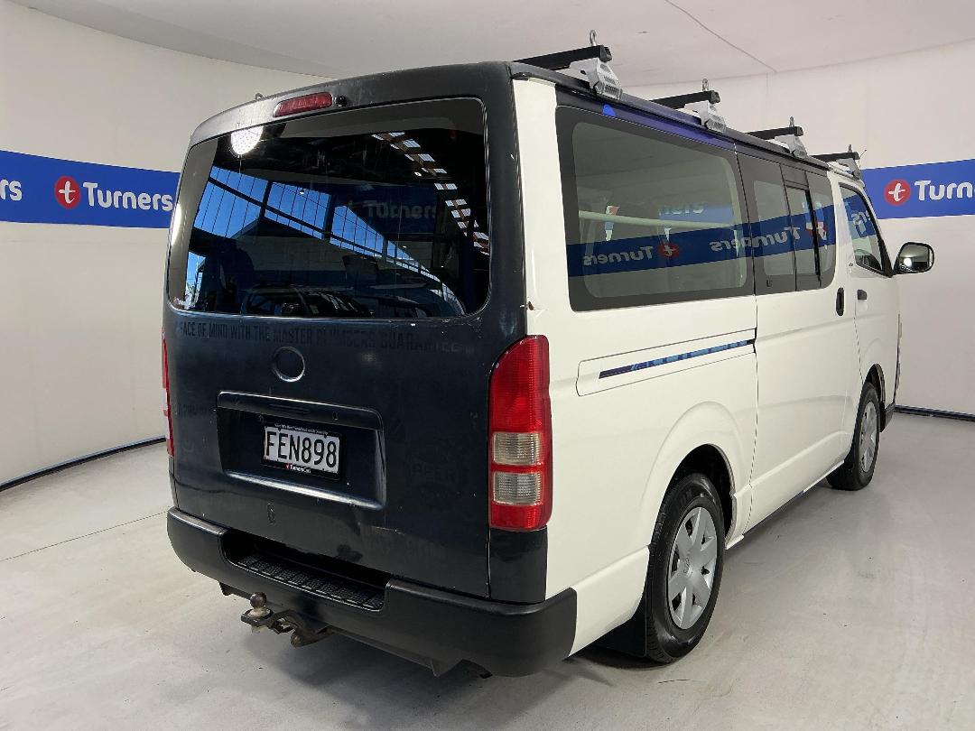 Photo '7' of Toyota Hiace