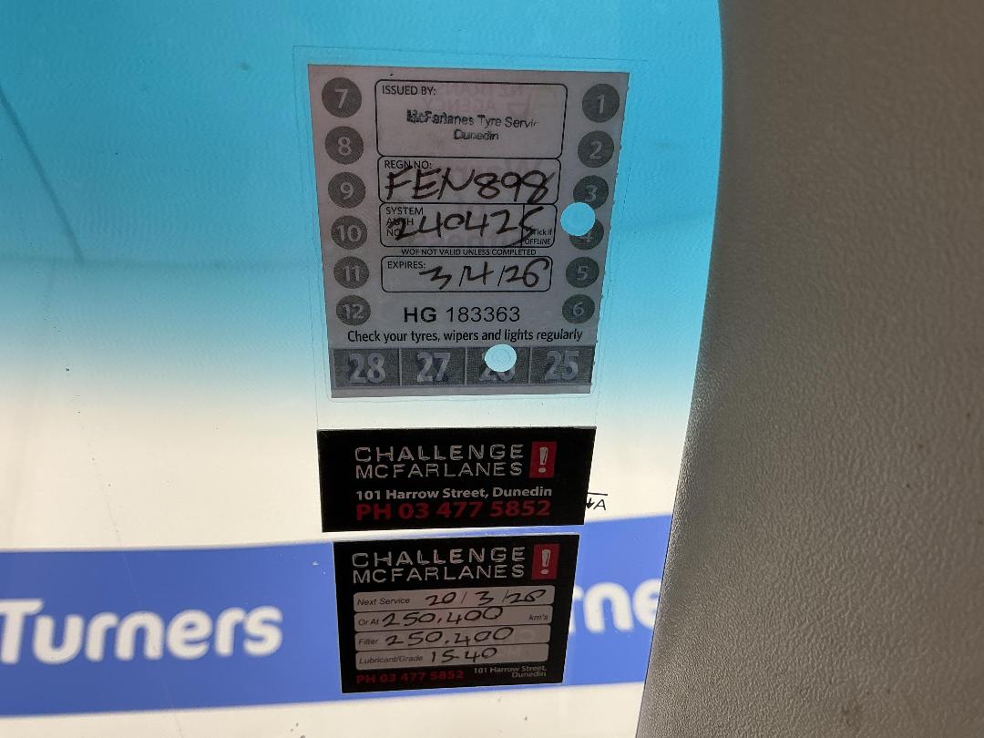 Photo '21' of Toyota Hiace