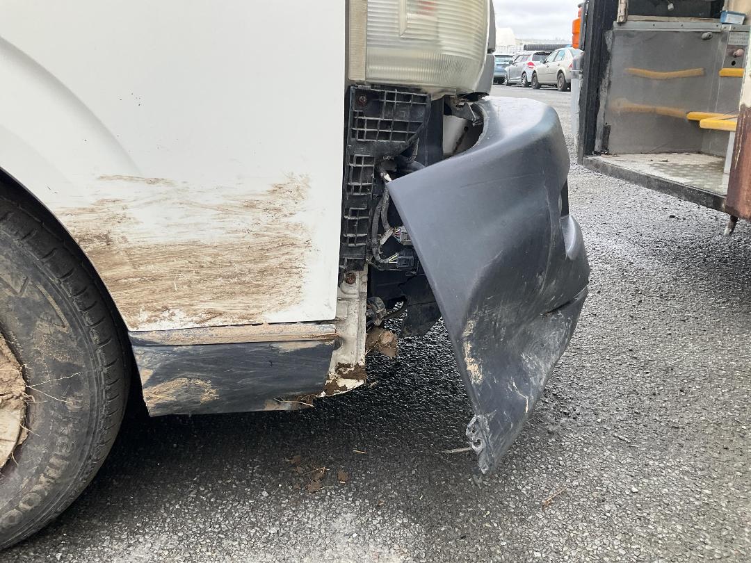 Photo '13' of Toyota Hiace 3.0DT ZX 4A 3 SEAT Van